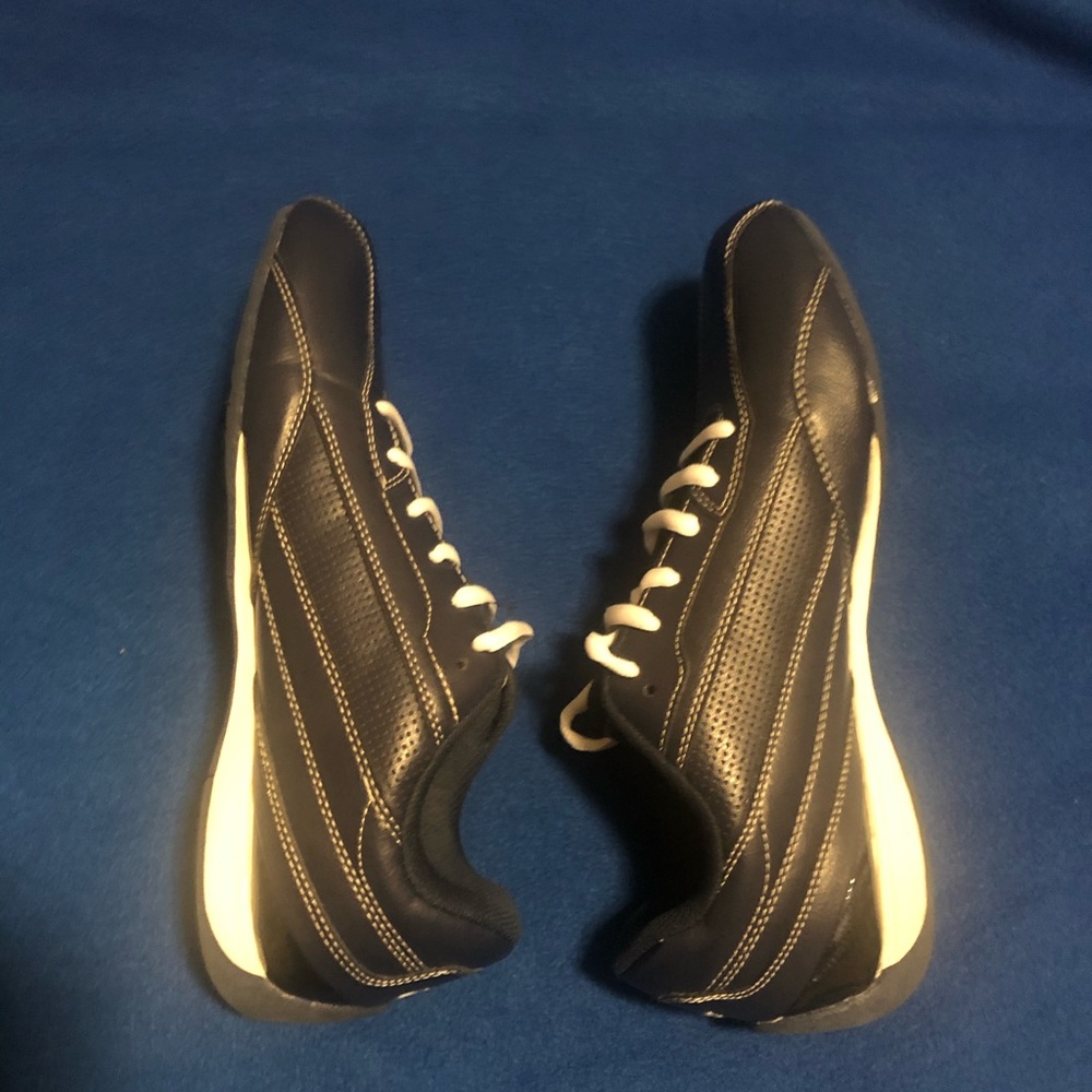 Fila - Picture 2 of 7